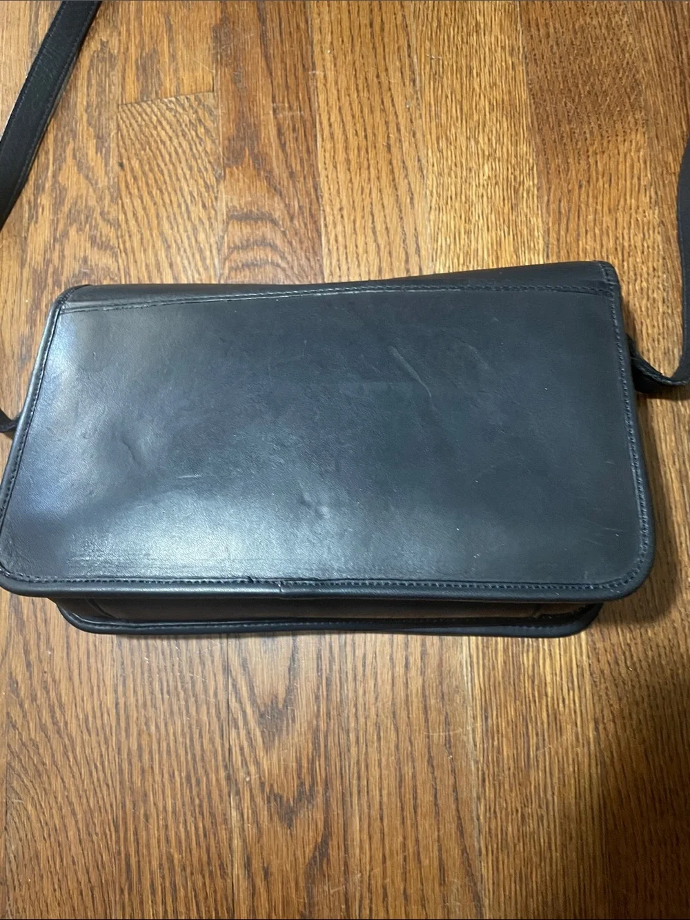 Coach vintage (pre 1994) 202-05 crossbody